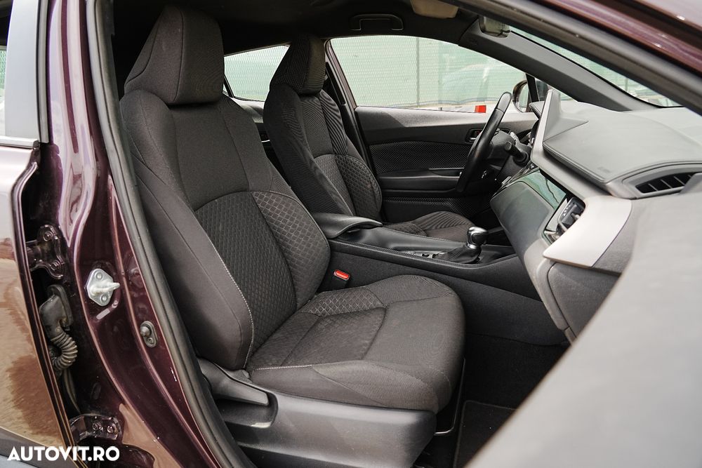 Toyota C-HR 1.8 HSD 122 CP 4x2 CVT Core - 19