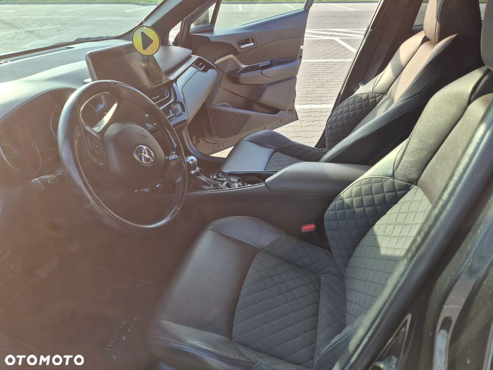 Toyota C-HR 1.8 Hybrid GPF Executive - 17