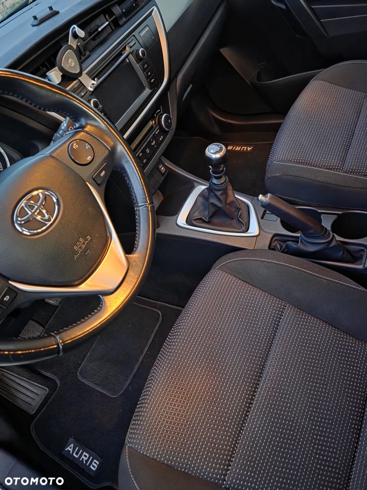 Toyota Auris 1.4 D-4D Active - 15