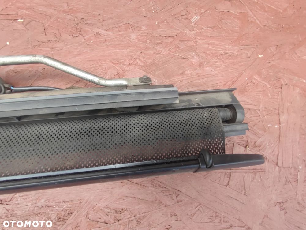 BMW E46 COUPE ORYGINALNA ROLETA PRZECIWSŁONECZNA TYŁ Z PÓŁKI O NR. 51 46 8 223 046 OEM W BARDZO DOBRYM STANIE - 15