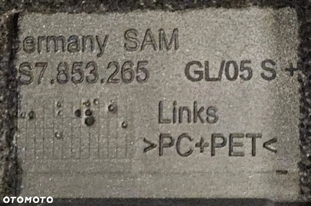 Listwy lewa prawa szyby przedniej boczne Audi R8 4S7853265B 4S7853266B - 4