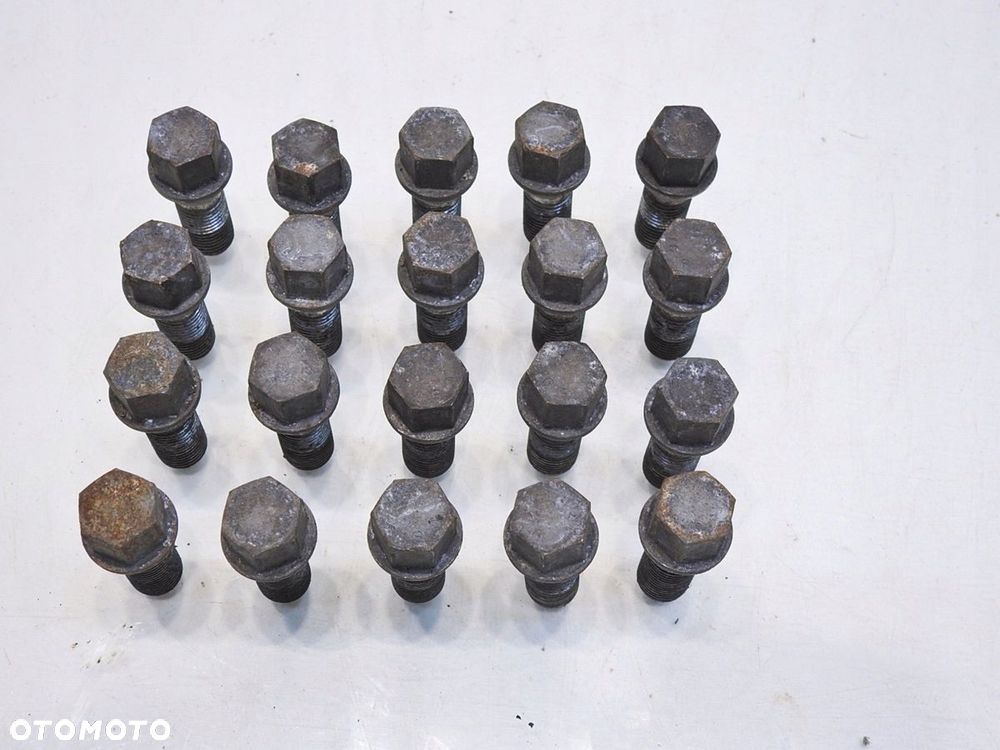 ŚRUBY FELG AUDI A6 C6 - 2