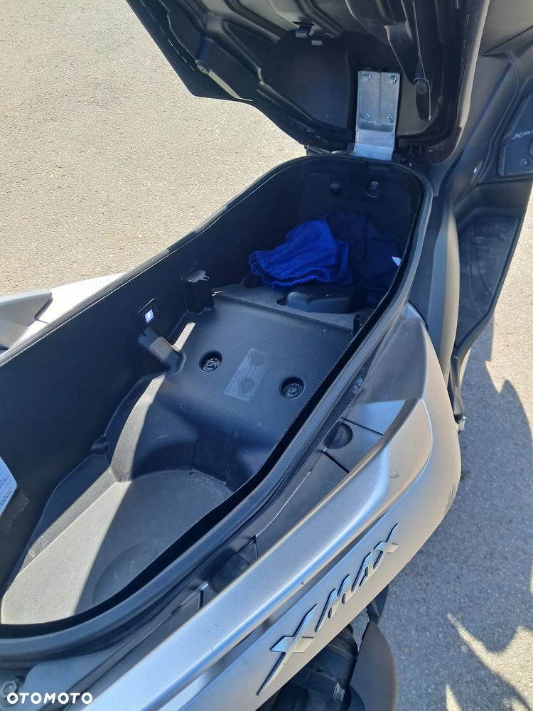 Yamaha X-max - 5