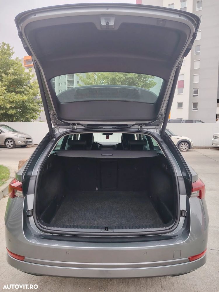Skoda Octavia 2.0 TDI DSG Edition - 32
