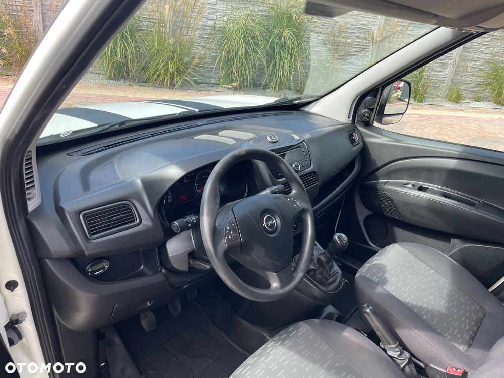 Opel Combo - 13