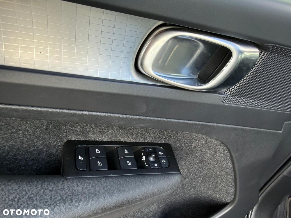 Volvo XC 40 T5 Recharge DKG Essential - 13