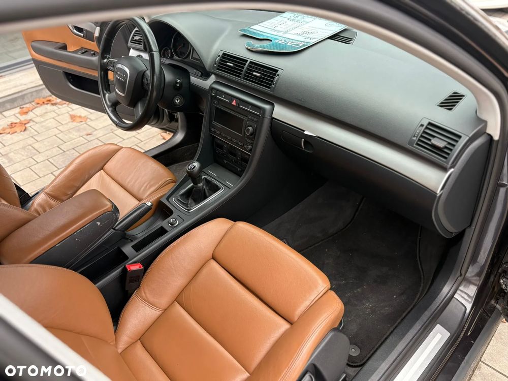 Audi A4 Avant 2.0 TFSI - 22