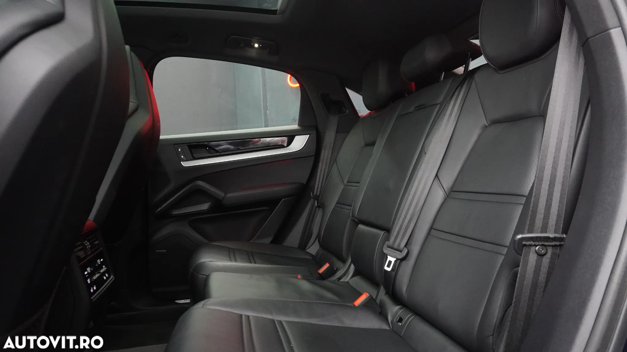Porsche Cayenne Coupe Standard - 17