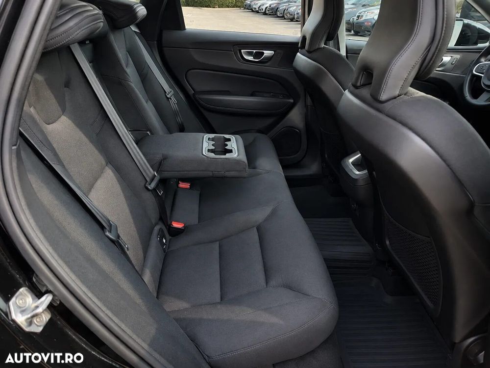 VOLVO XC60 2021 — imagine 50