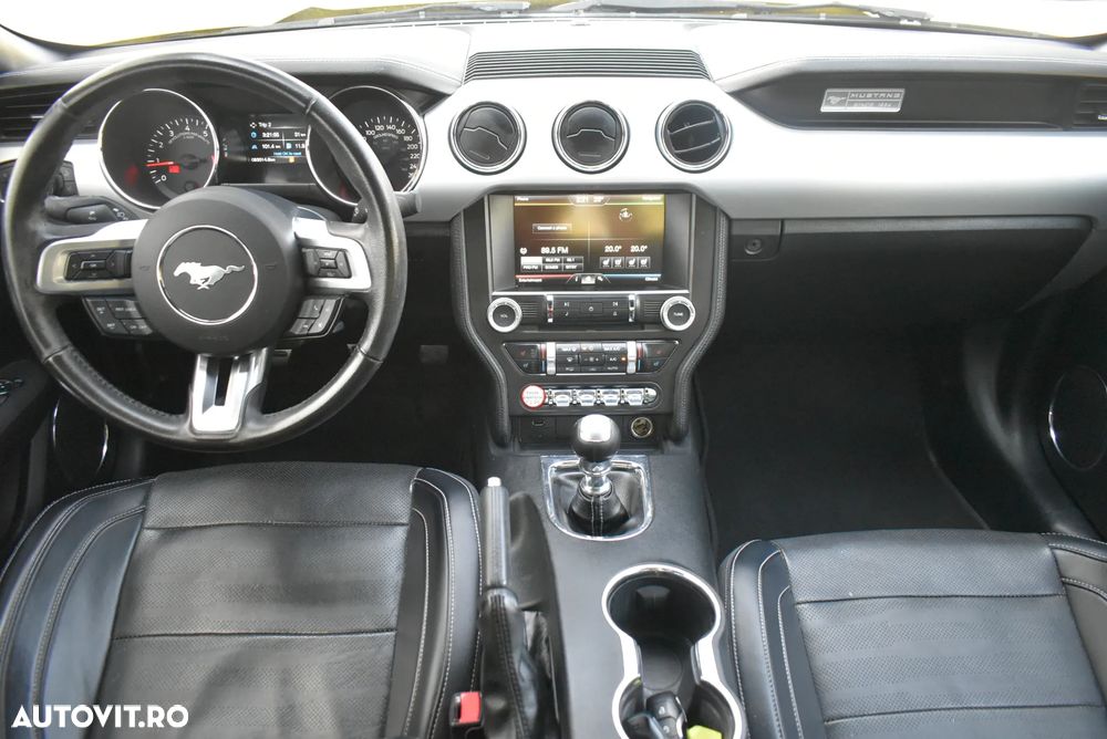 Ford Mustang 2.3 EcoBoost - 16