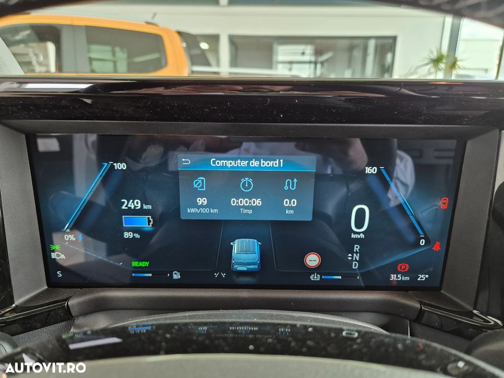 Ford Transit Courier Electric - 17