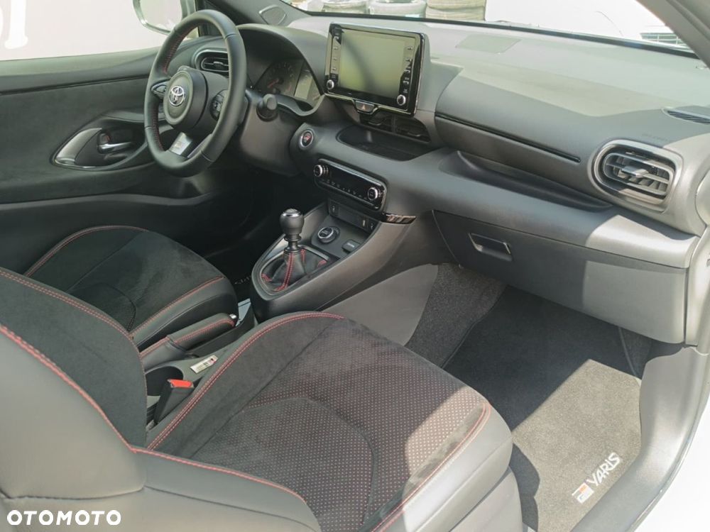 Toyota GR Yaris - 26