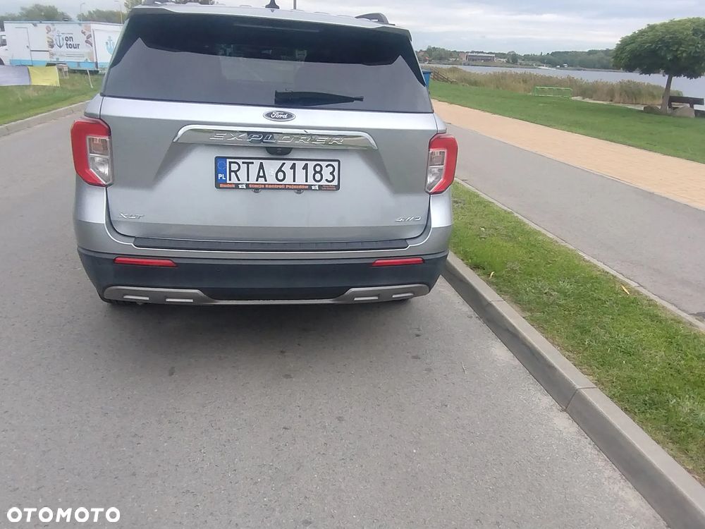Ford Explorer - 9