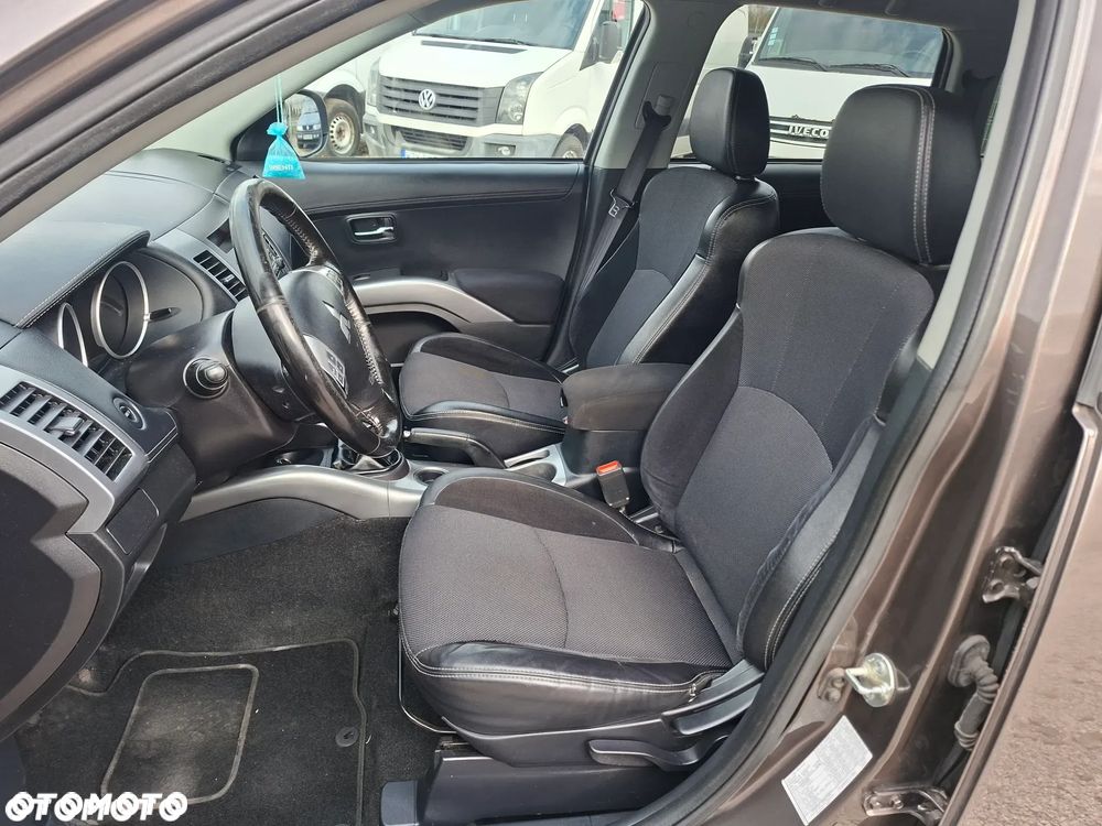 Mitsubishi Outlander 2.2 DI-D ClearTec 2WD Invite - 15