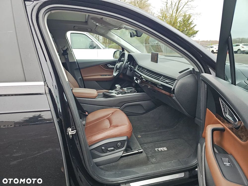 Audi Q7 - 13