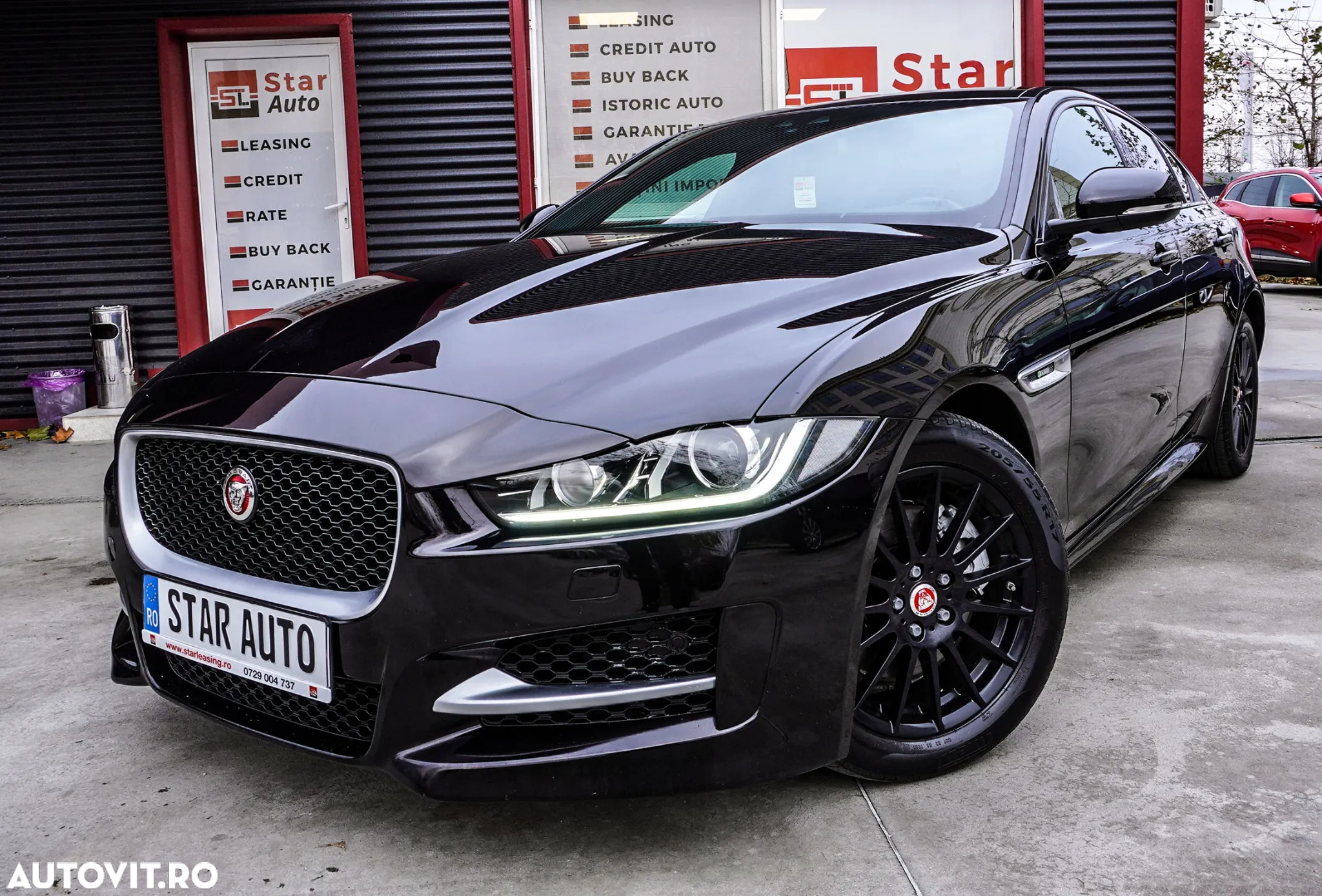 Jaguar XE 2.0 R-Sport - 2
