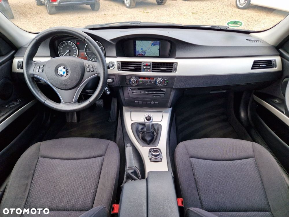 BMW Seria 3 318d - 7