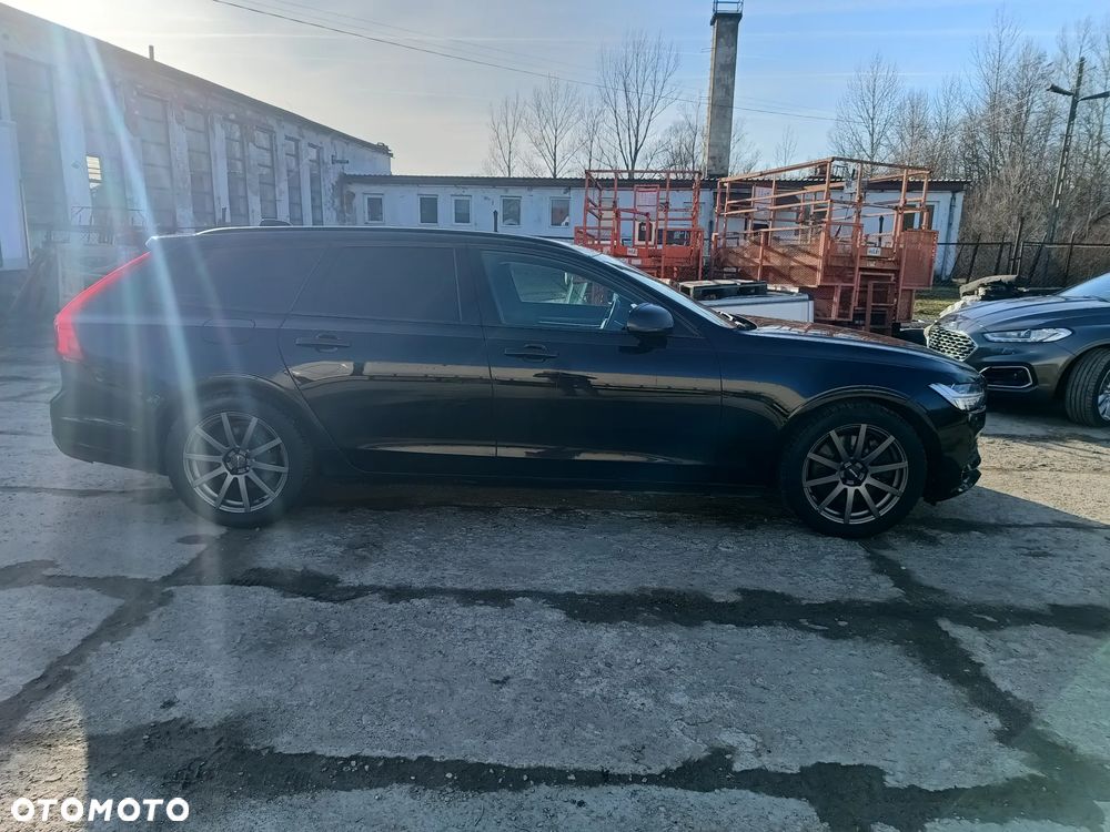 Volvo V90 - 4