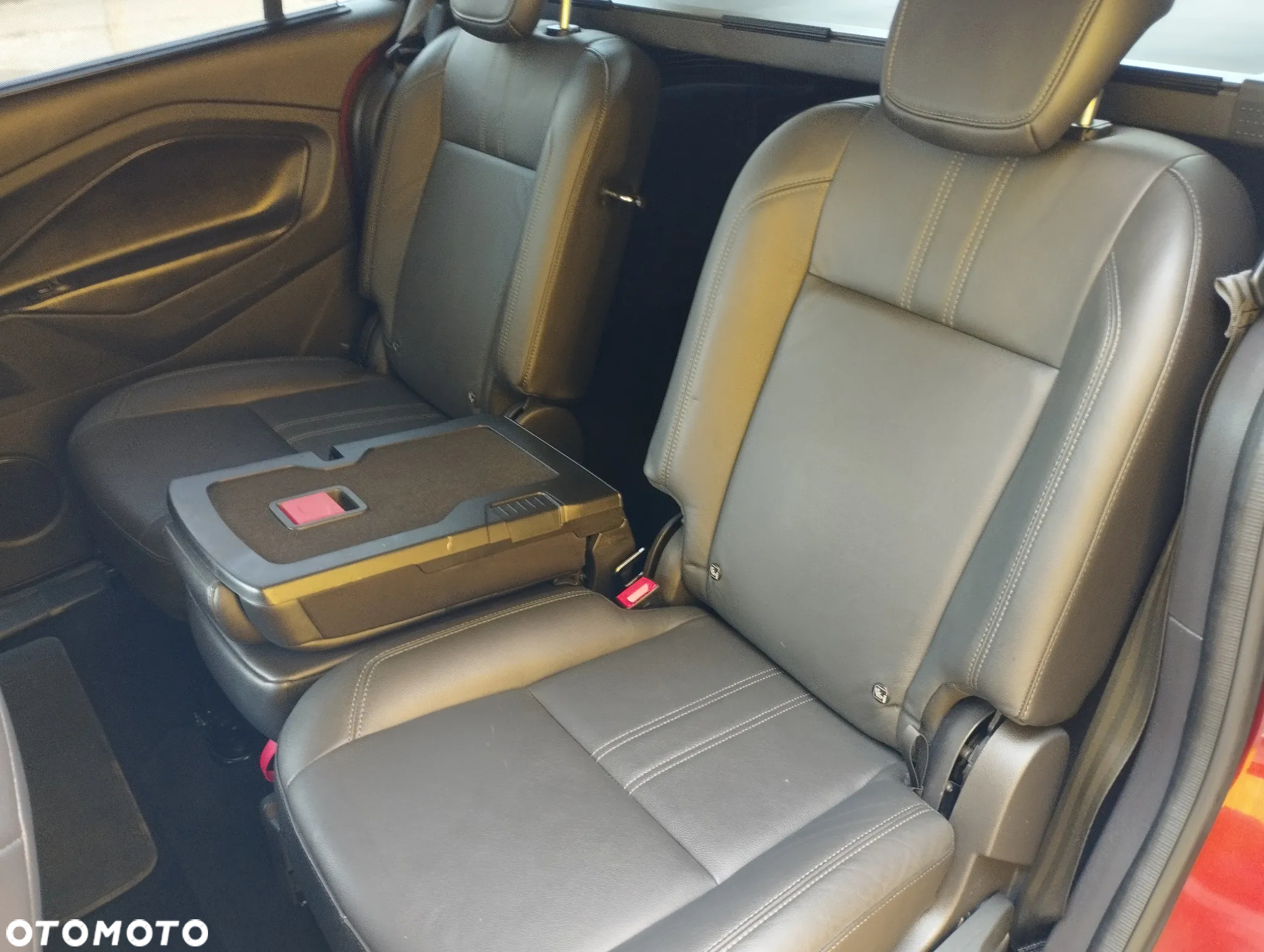 Ford Grand C-MAX 1.5 EcoBoost Start-Stopp-System Titanium - 19