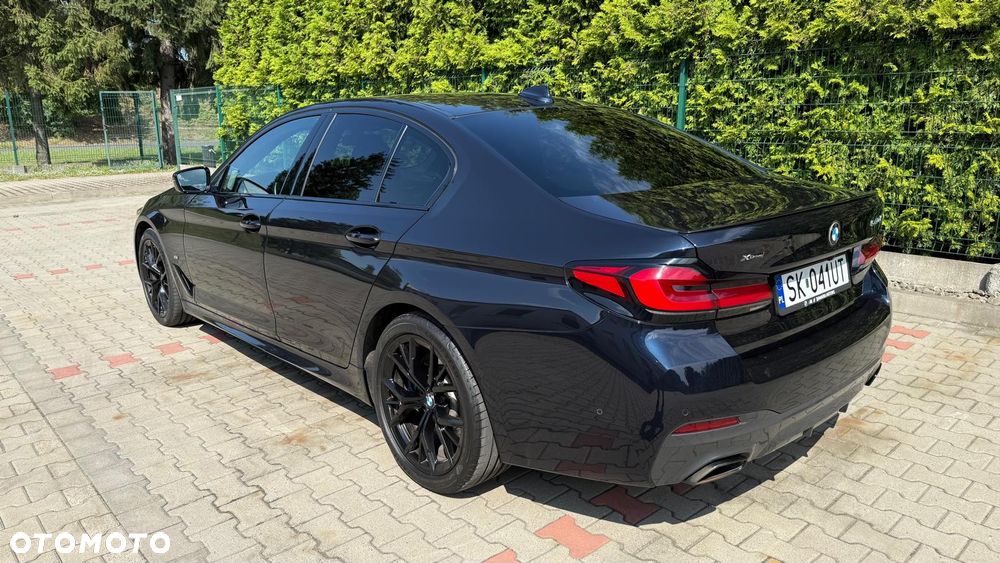 BMW Seria 5 540d xDrive mHEV M Sport sport - 8