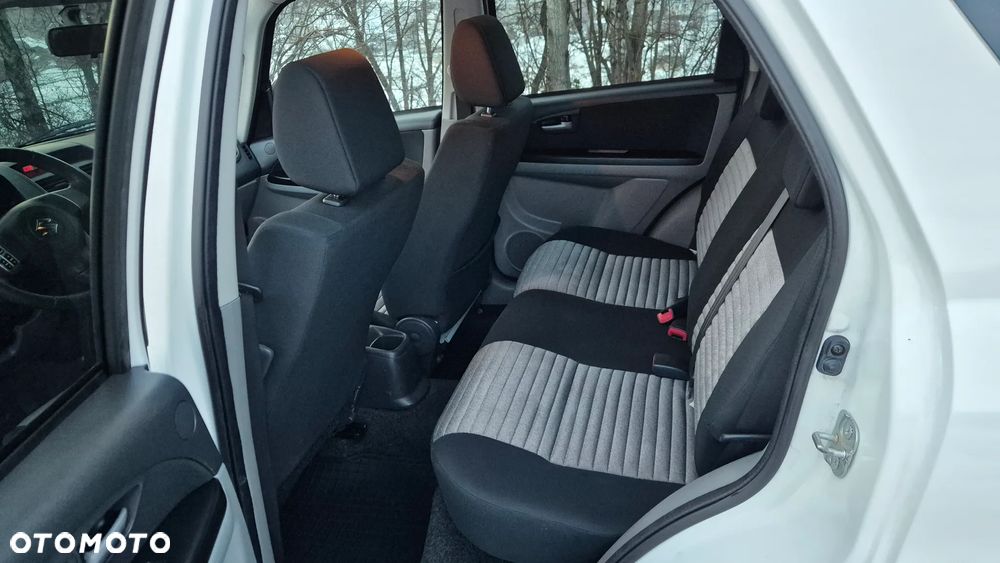 Suzuki SX4 1.6 VVT 4x4 Club - 7