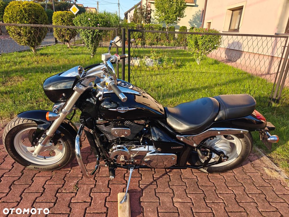 Suzuki Intruder - 15