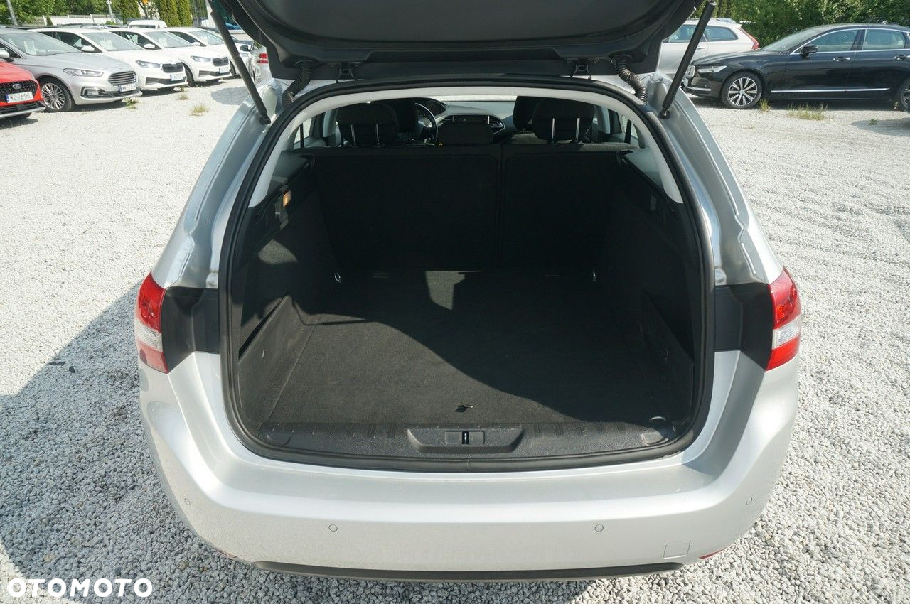 Peugeot 308 - 32
