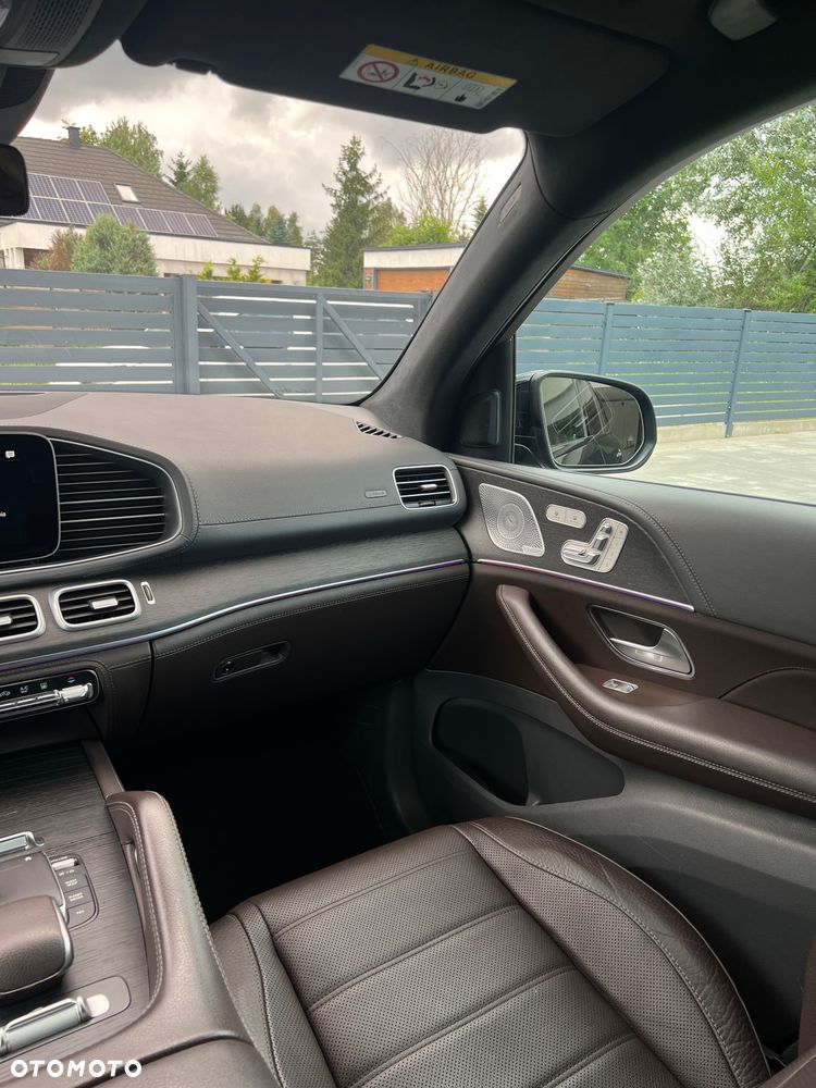 Mercedes-Benz GLS - 18