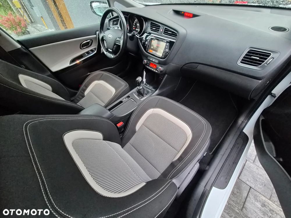 Kia Ceed - 26