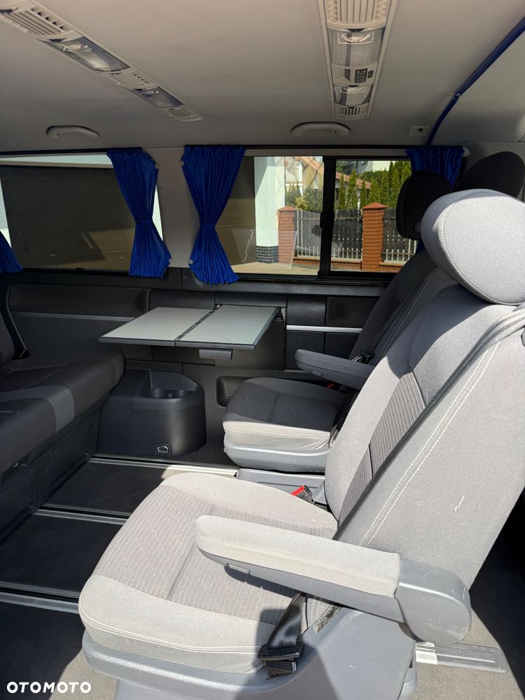 Volkswagen Multivan - 29