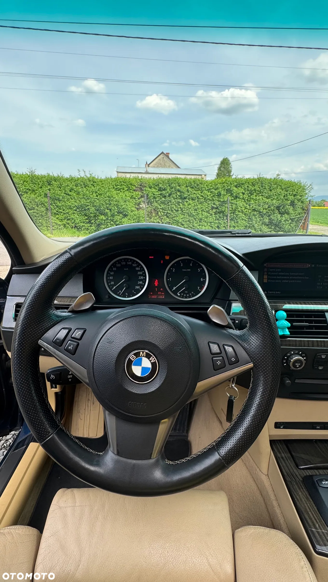 BMW Seria 5 545i - 11