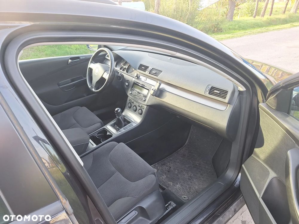 Volkswagen Passat 1.9 TDI DPF Comfortline - 12