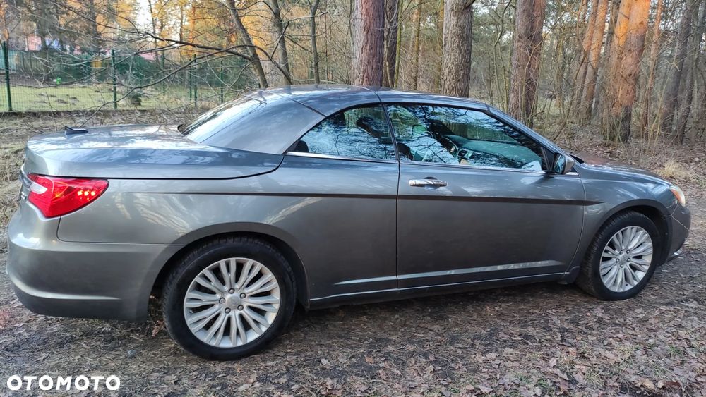 Chrysler 200 - 20