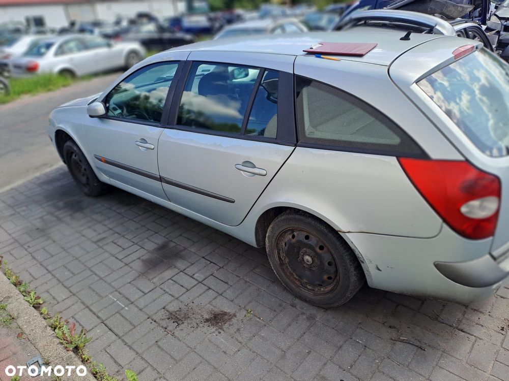 Renault Laguna II Grandtour (01-05r.) 1.9 D 100KM. Silnik F9Q 752 Skrzynia JR5 012 lakier TEB64 – GRAY SIDERAL BC.Cały na części.GWARANCJA !!! Przód Tył Zestaw Komplet Drzwi Klapa Zderzak Błotnik Maska Grill Atrapa Szyba Pas Lampa Lusterko Boczki Fotel Kanapa Kokpit Deska Rozdzielcza Przełącznik Włącznik Sterownik Przewody Wiązka Instalacja Moduł Komputer Czujnik Listwa Pompa Alternator Wtryski Głowica Rozrusznik Kompresor Sprzęgło Dwumas Silnik Skrzynia ABS Klimatyzacji Paliwa Wspomagania Kolektor Turbina Przepustnica Zawór Chłodnica Koło Hak Belka Sanki Zawieszenie Mcpherson Półoś Amortyzator Wydech Tłumik Zacisk Most - 5