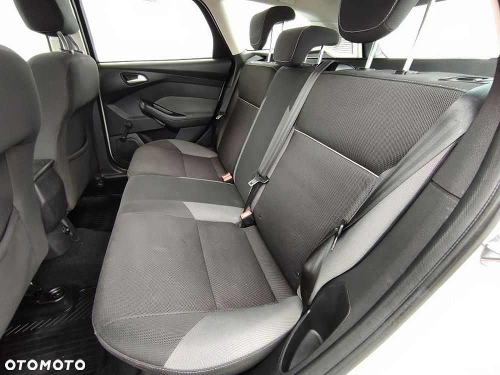 Ford Focus - 13