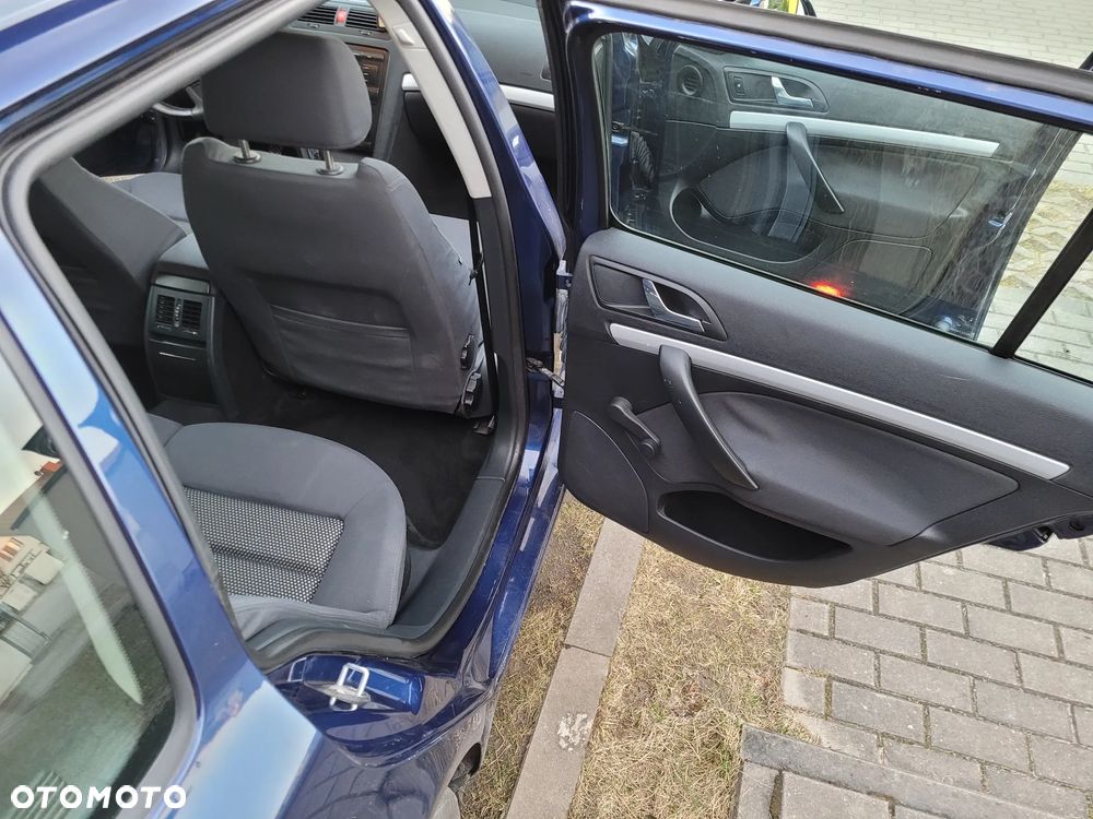 Skoda Octavia 2.0 FSI Ambiente - 18