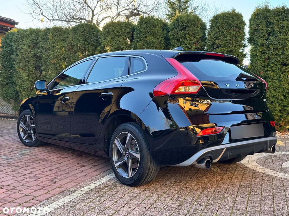 Volvo V40 D2 Drive-E R-Design Momentum - 3