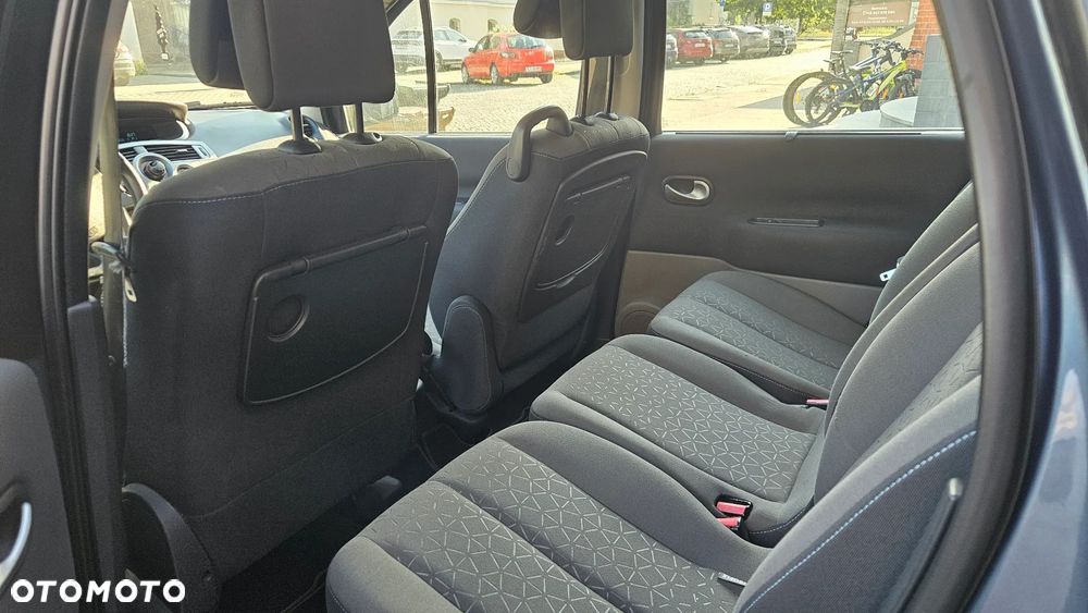 Renault Scenic - 8