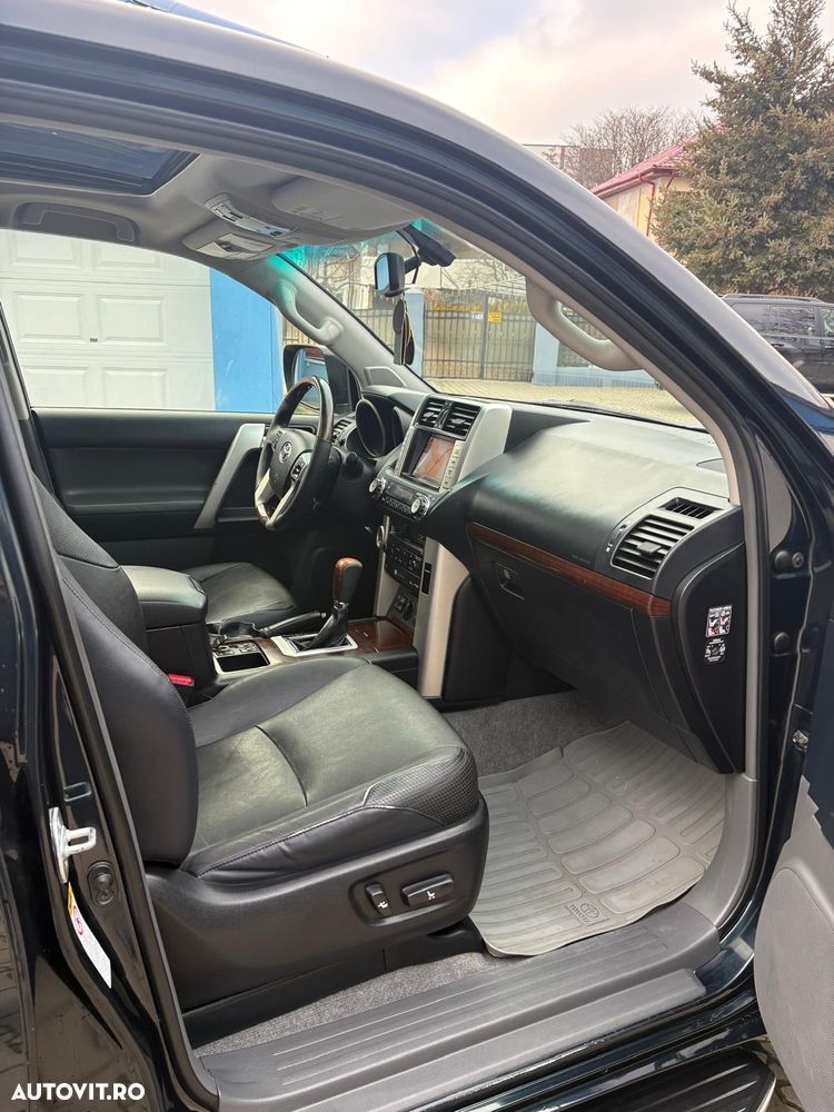 Toyota Land Cruiser 250 - 7