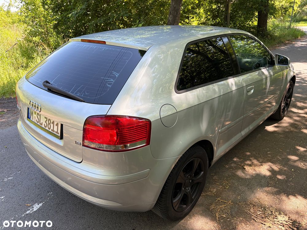Audi A3 3-drzwiowe 1.6 Attraction - 14
