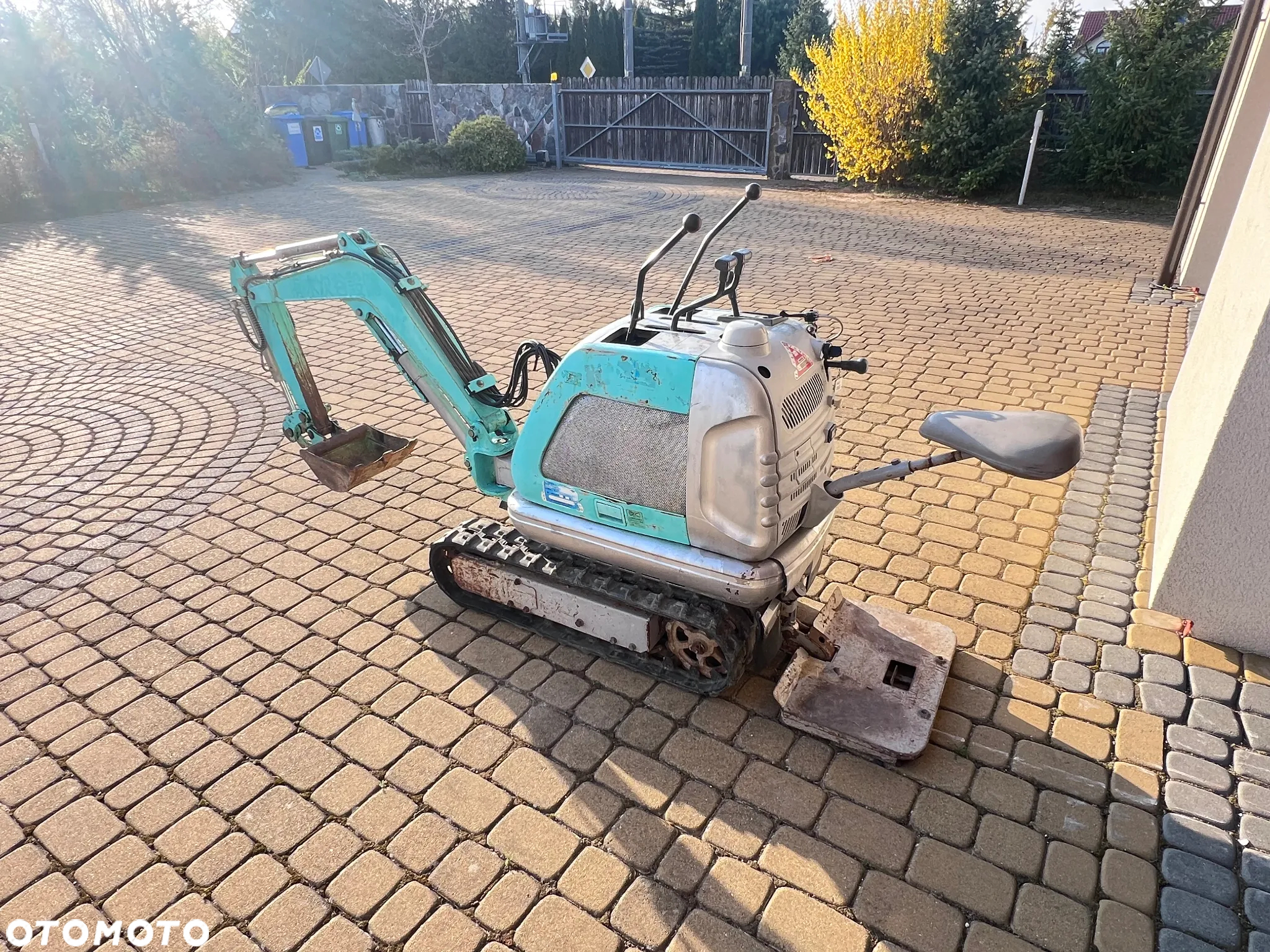 Kobelco - 3