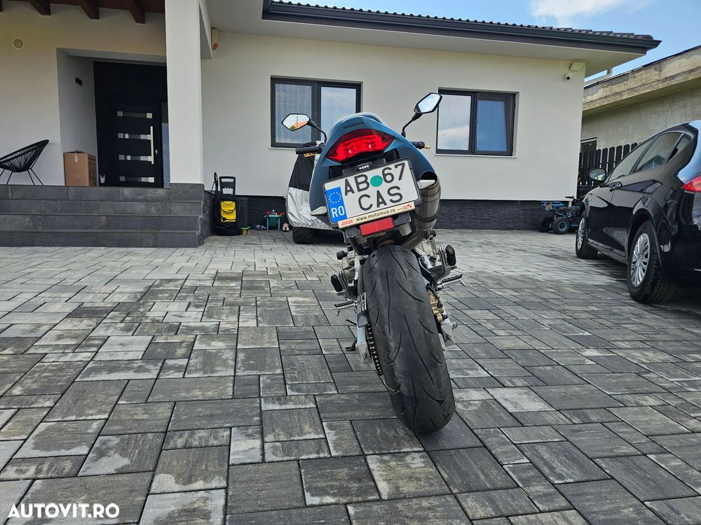 Honda CB 600F Hornet - 8