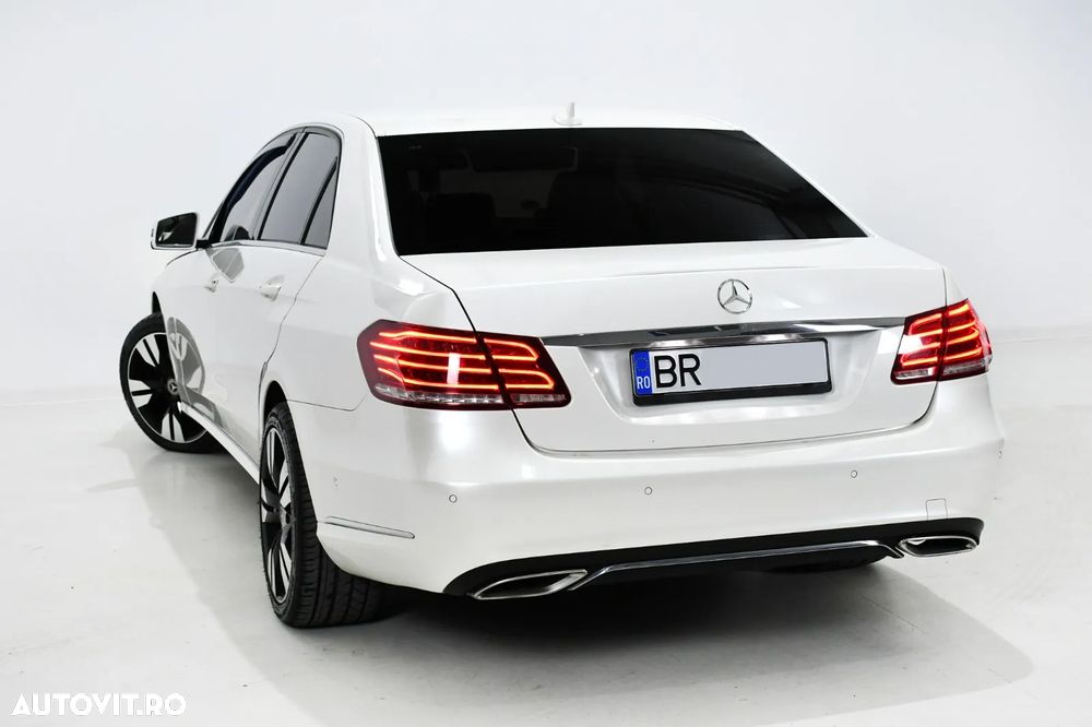 Mercedes-Benz E 300 BLUETEC 7G-TRONIC Avantgarde - 3