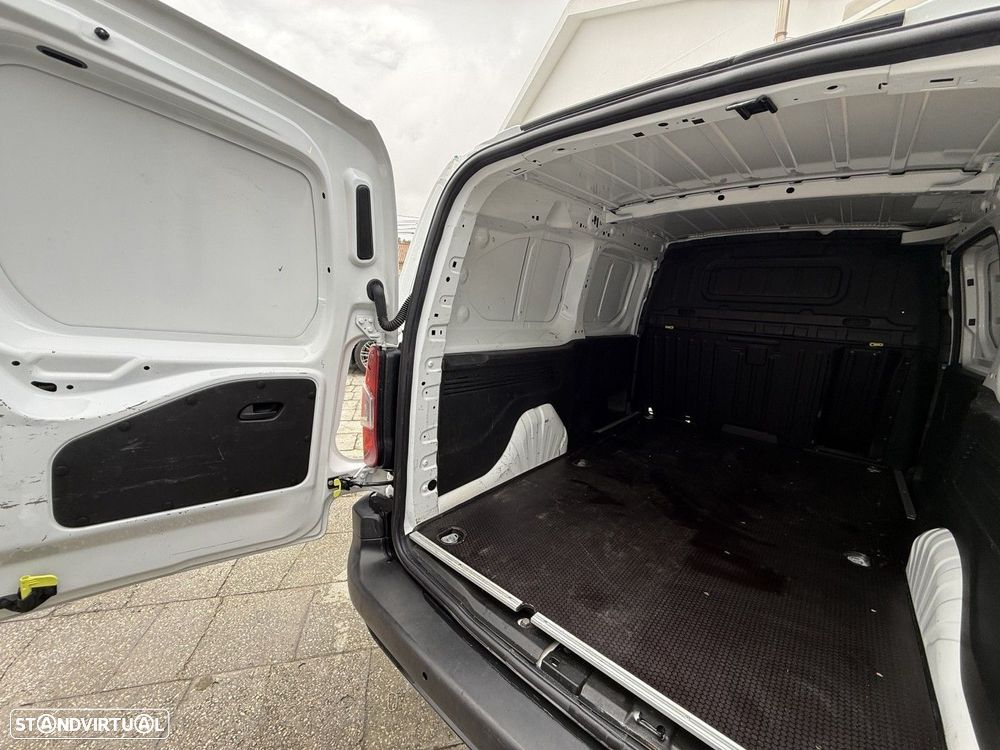 Peugeot Partner 1.5 BlueHDi Asphalt Longa - 2