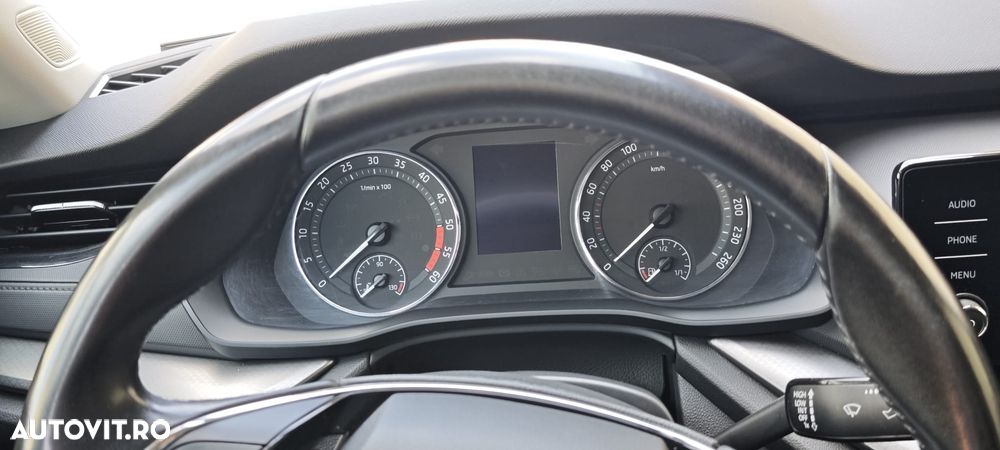 Skoda Octavia 2.0 TDI Ambition - 10