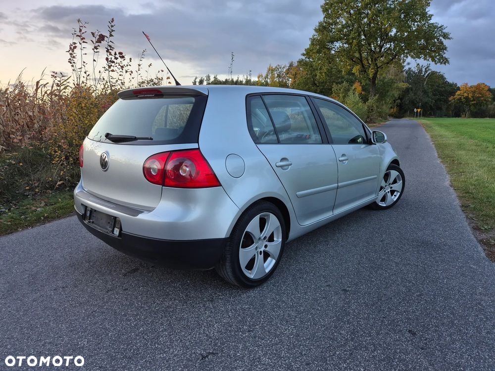 Volkswagen Golf - 29