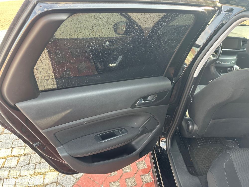 Peugeot 308 SW 1.6 BlueHDi Allure - 18