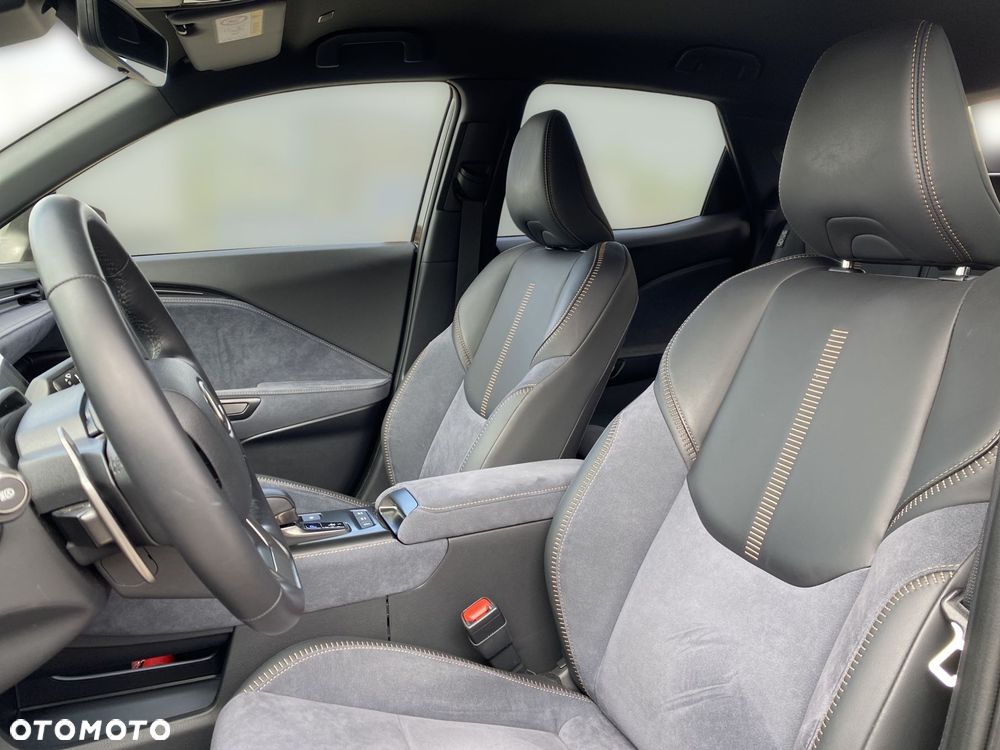 Lexus LBX 1.5 Hybrid Cool - 14