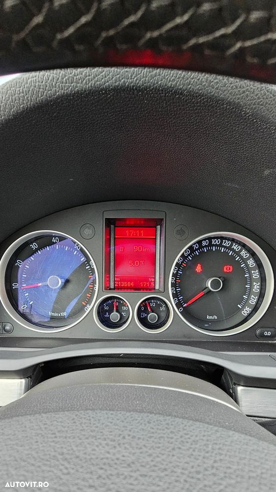 Volkswagen Golf 2.0 FSI GTI - 10