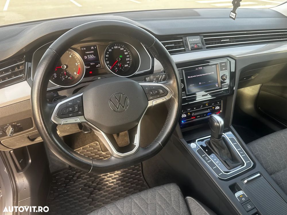 VOLKSWAGEN Passat 2023 — imagine 10
